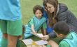 Et si les clubs de foot devenaient des lieux d’éducation aux médias ? - Bibliothèques Sans Frontières