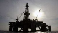 Les revenus du pétrole pourraient chuter de moitié en 2009