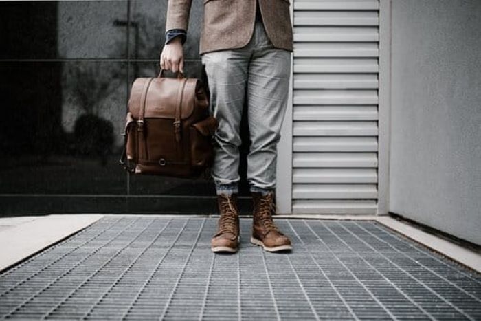 L'art du pliage vertical : optimisez votre valise cabine