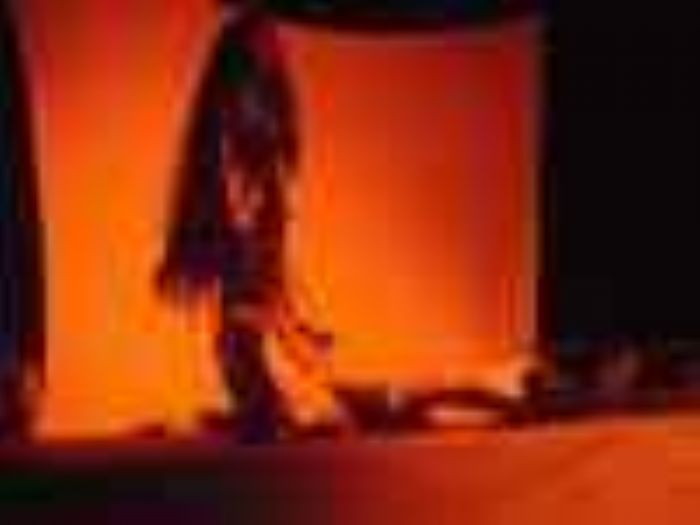 

					Emergences, festival de théâtre à Niamey : Les châteaux d’Espagnede la Compagnie Saguera de Niamey		

